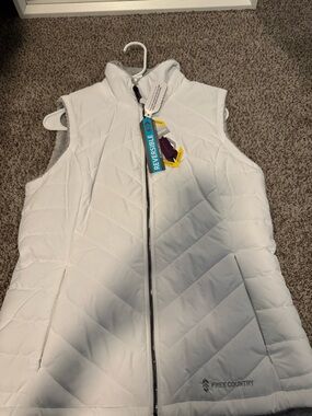 Free Country White Reversible Puffer Vest